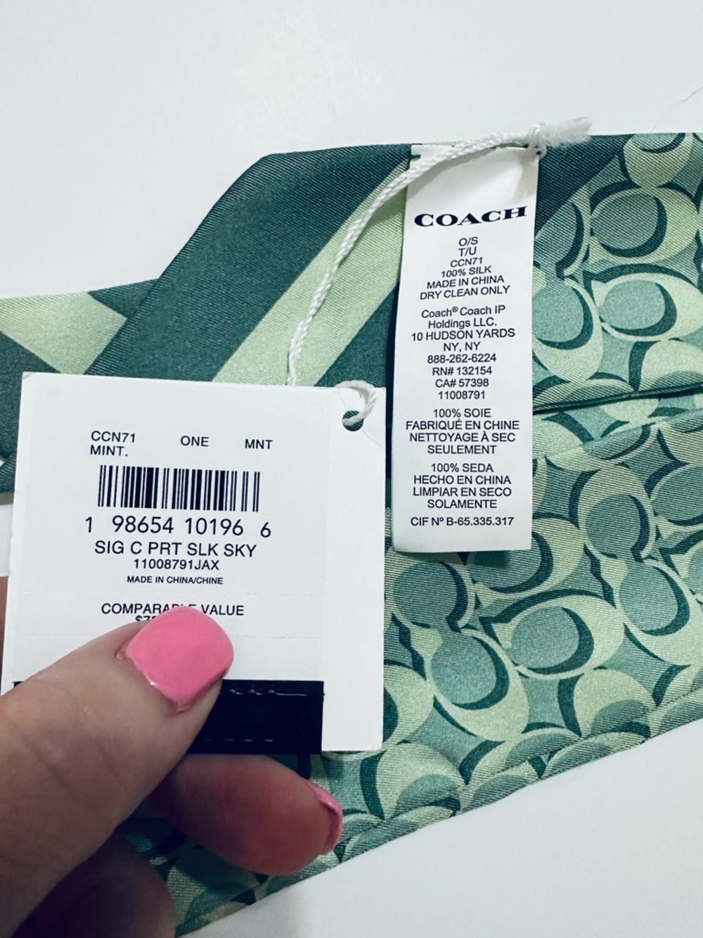 COACH GREEN SIGNATURE C SILK SKINNY SCARF BAG HANDLE WRAP HAIR NECK TIE NWT - Picture 5 of 5